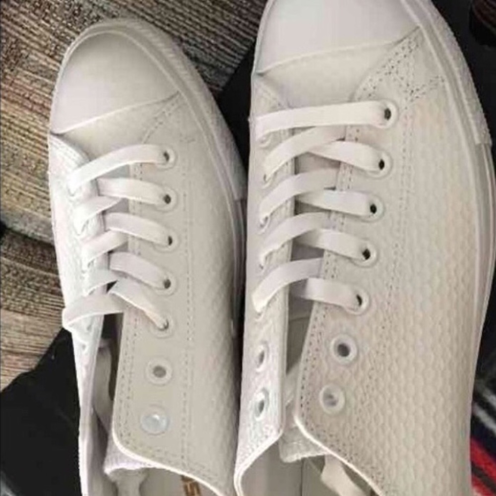- Converse low tops